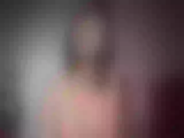 Live sex webcam photo for YourLia #274193805
