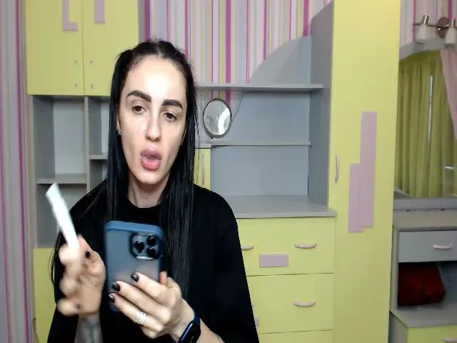 Live sex webcam photo for YourMissMasha #272500704