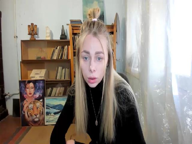 Live sex webcam photo for YourPupsik #273024010