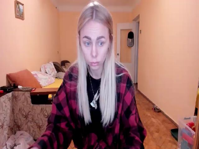 Live sex webcam photo for YourPupsik #273178436