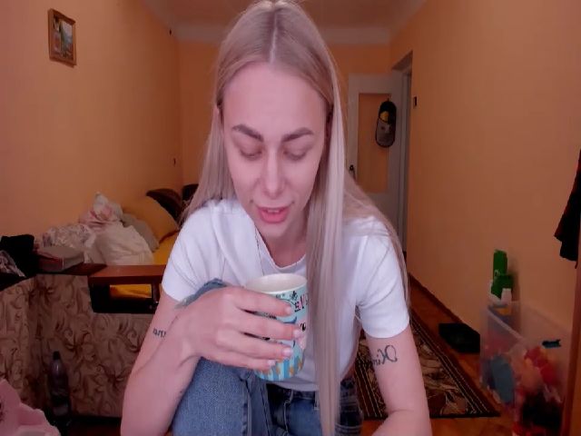 Live sex webcam photo for YourPupsik #273283167