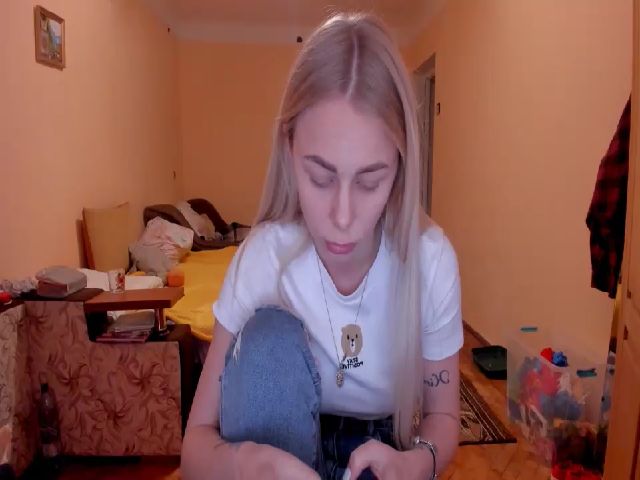 Live sex webcam photo for YourPupsik #273315052