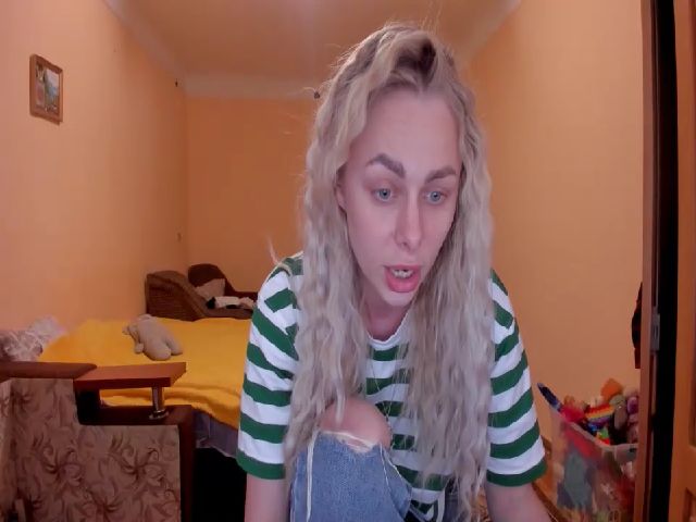 Live sex webcam photo for YourPupsik #273382145