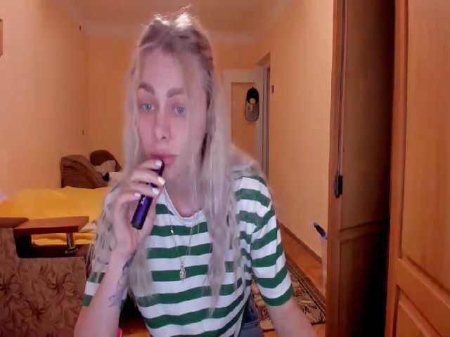 Live sex webcam photo for YourPupsik #273393081