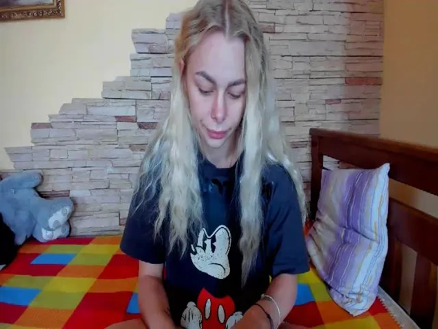 Live sex webcam photo for YourPupsik #274011223