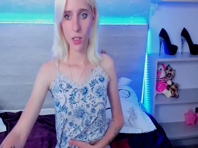 Live sex webcam photo for YourSunnBaby #274377672