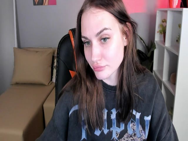 Live sex webcam photo for Your_Alison #272967005