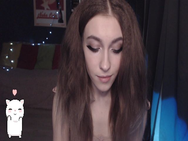 Live sex webcam photo for Your_Ellie #272681384