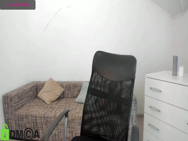 Live sex webcam photo for Your_Kira_x #273336984