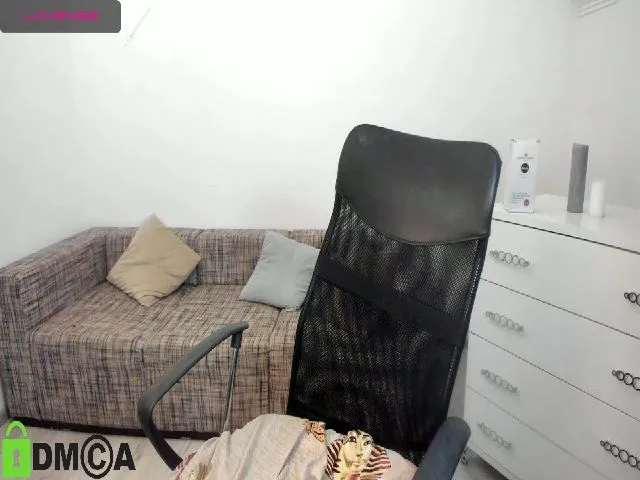 Live sex webcam photo for Your_Kira_x #273347480