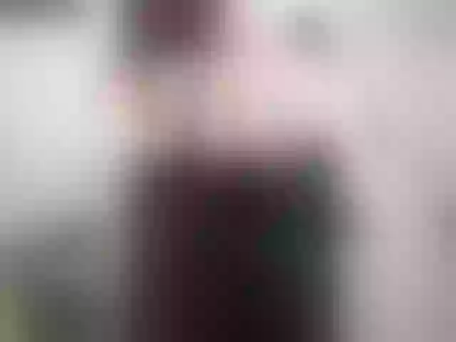 Live sex webcam photo for Your_Kira_x #273399932