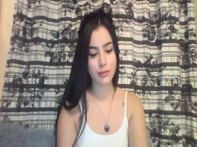 Live sex webcam photo for Your__Fire #272036309