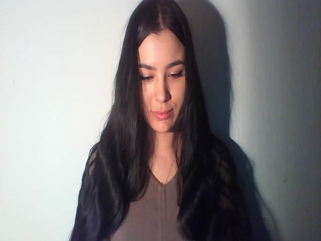 Live sex webcam photo for Your__Fire #272956178