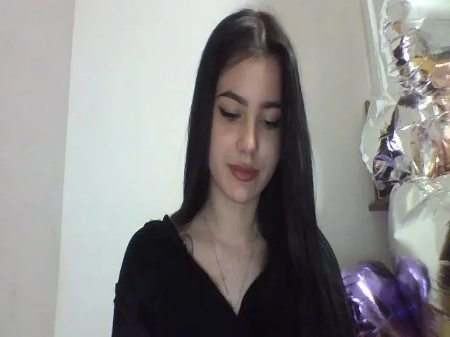 Live sex webcam photo for Your__Fire #273110605