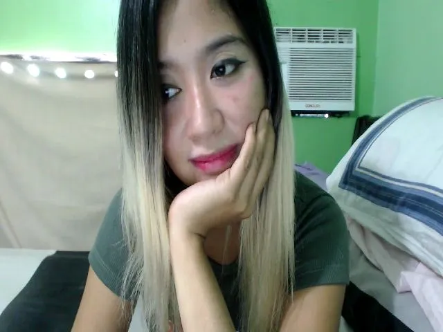 Live sex webcam photo for YuMMy_jen #273405204