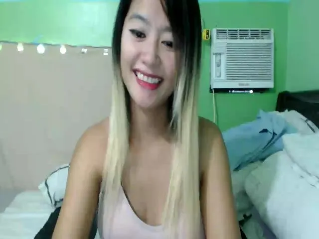 Live sex webcam photo for YuMMy_jen #273726649