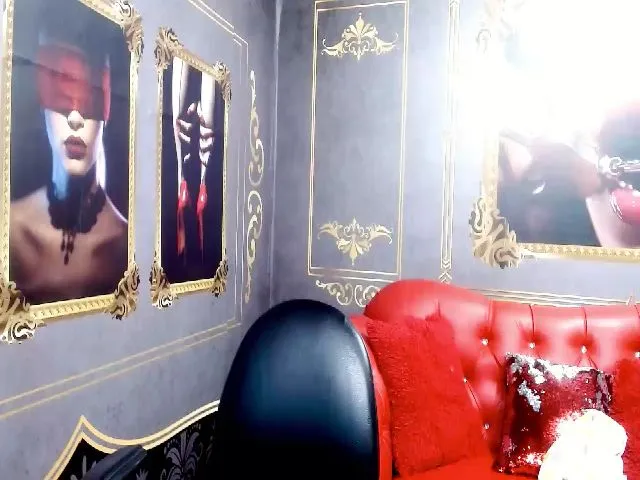 Live sex webcam photo for Yummy_Milf4u #273187741