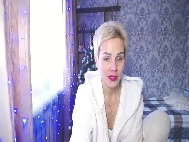 Live sex webcam photo for ZaraRix #272240597