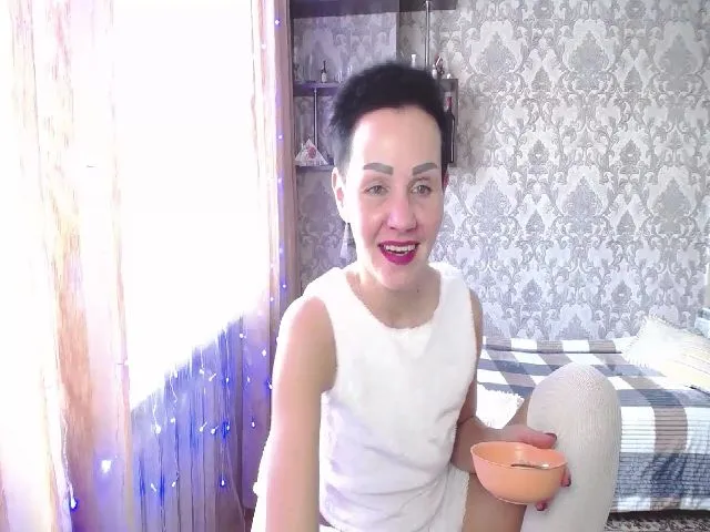 Live sex webcam photo for ZaraRix #272293137