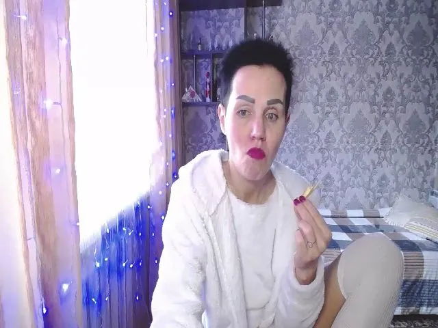 Live sex webcam photo for ZaraRix #272295098