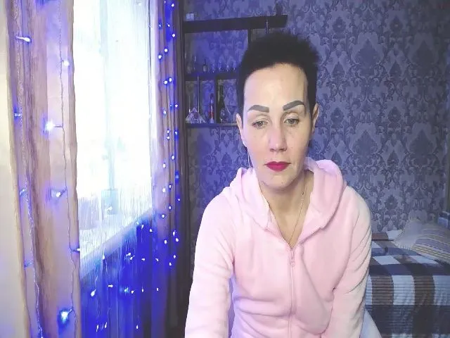 Live sex webcam photo for ZaraRix #272327930