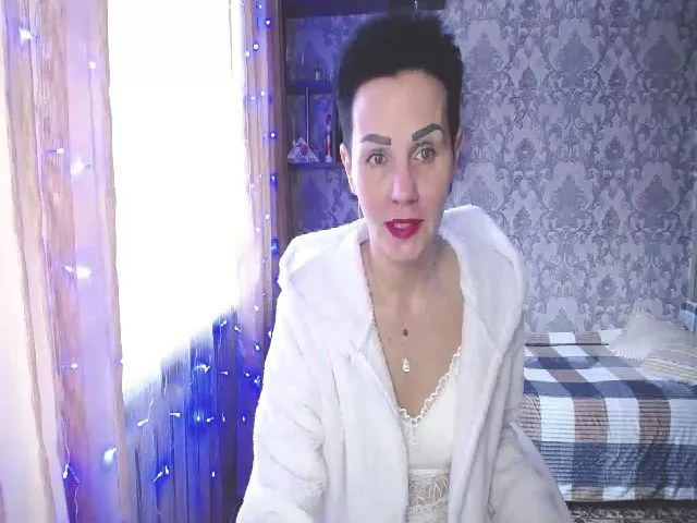 Live sex webcam photo for ZaraRix #272355525
