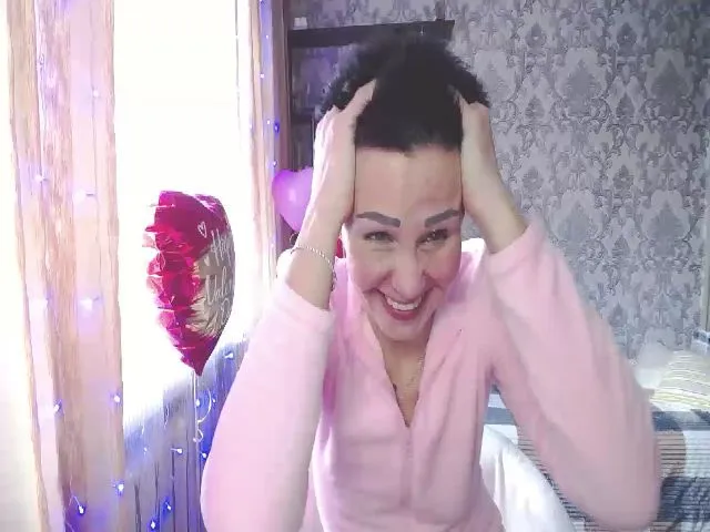 Live sex webcam photo for ZaraRix #272423668