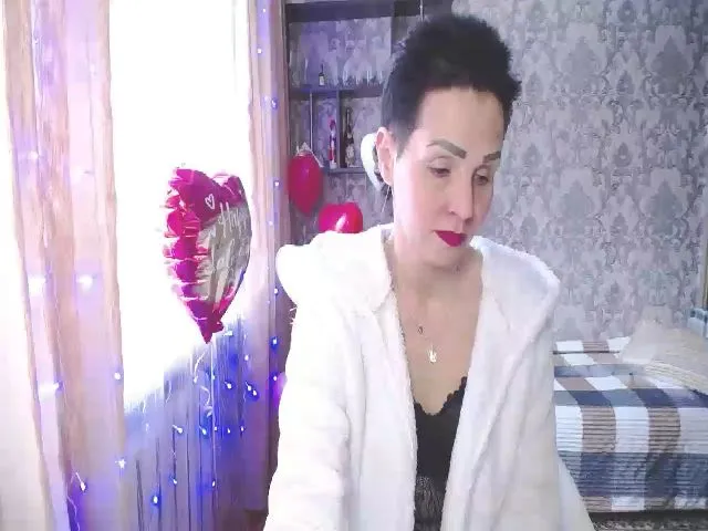 Live sex webcam photo for ZaraRix #272435395
