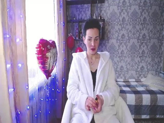 Live sex webcam photo for ZaraRix #272435751