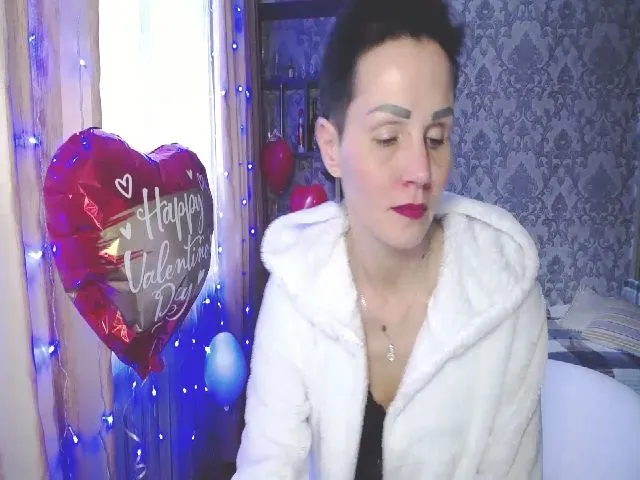 Live sex webcam photo for ZaraRix #272437260