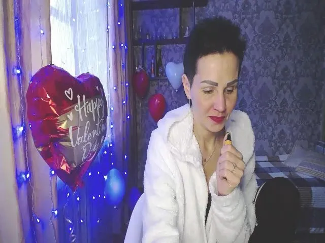 Live sex webcam photo for ZaraRix #272437548