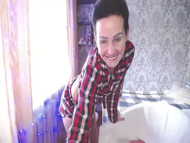 Live sex webcam photo for ZaraRix #272462672