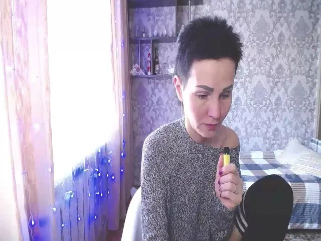 Live sex webcam photo for ZaraRix #272497746