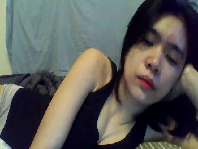 Live sex webcam photo for Zeerr1 #272476174