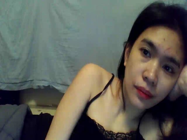 Live sex webcam photo for Zeerr1 #272489590