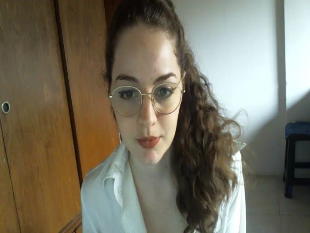 Live sex webcam photo for Zefyra1 #274402922