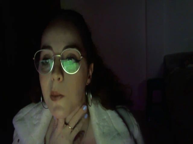 Live sex webcam photo for Zefyra1 #274405831