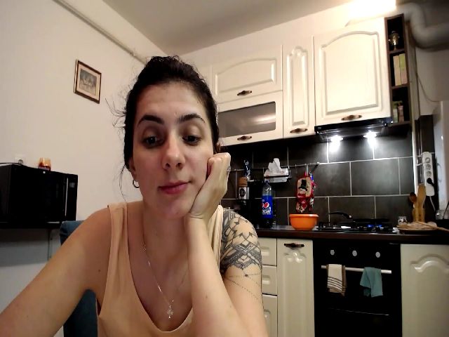 Live sex webcam photo for ZenyAda #271971311