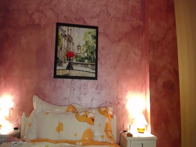 Live sex webcam photo for ZenyAda #272363268