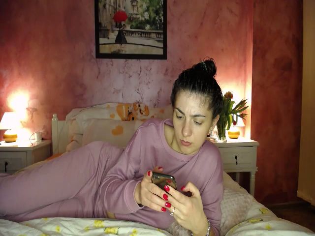 Live sex webcam photo for ZenyAda #272532491