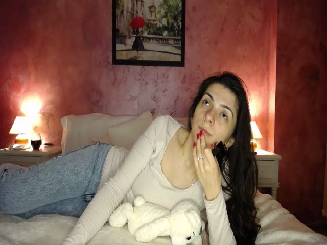 Live sex webcam photo for ZenyAda #272758919