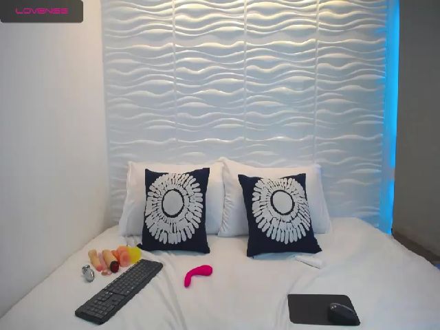 Live sex webcam photo for Zhamanta_ #273190330