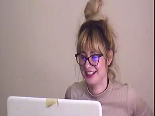 Live sex webcam photo for ZisBack_ #272588872