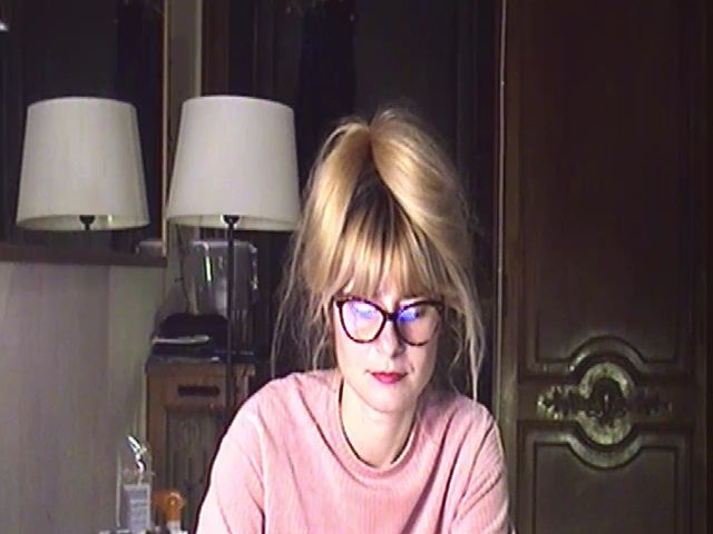 Live sex webcam photo for ZisBack_ #272689367