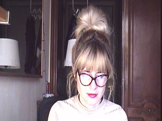 Live sex webcam photo for ZisBack_ #273108368