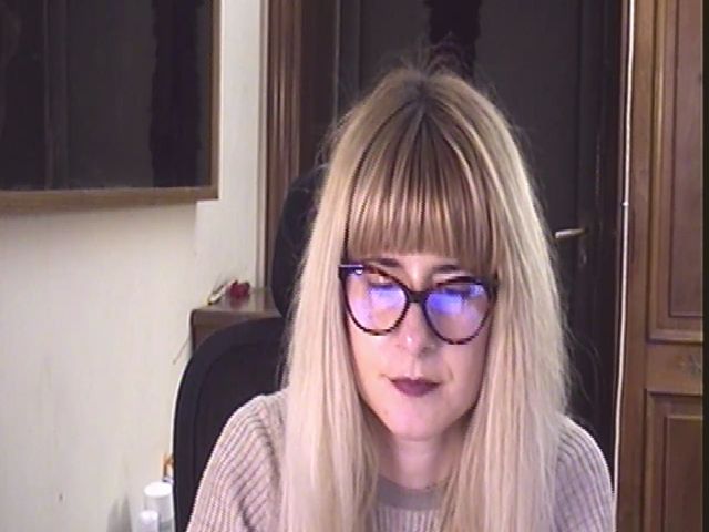 Live sex webcam photo for ZisBack_ #273284113