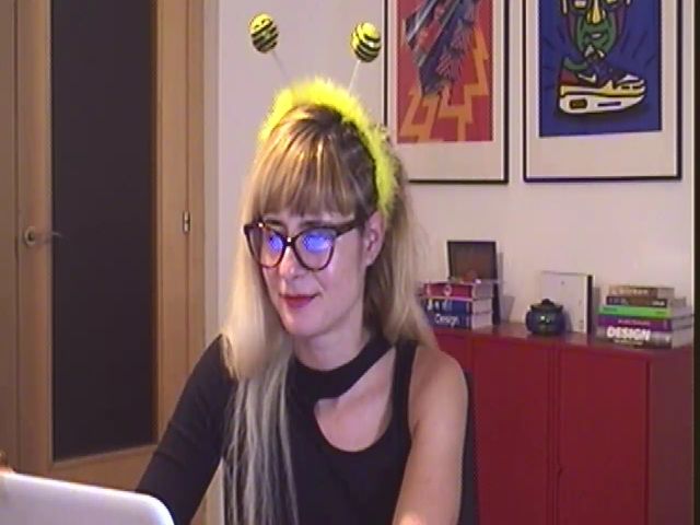 Live sex webcam photo for ZisBack_ #273901635