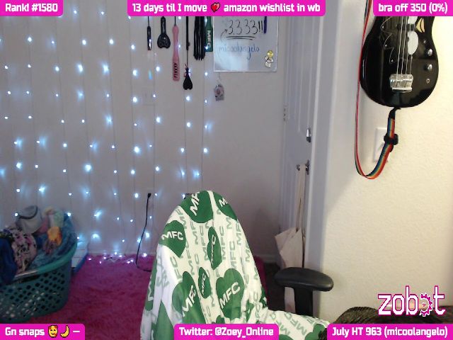 Live sex webcam photo for Zobot #273937832