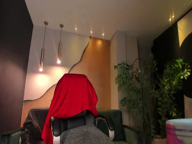 Live sex webcam photo for ZoePresley1 #271687751