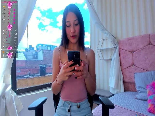 Live sex webcam photo for Zoe_be #274006052